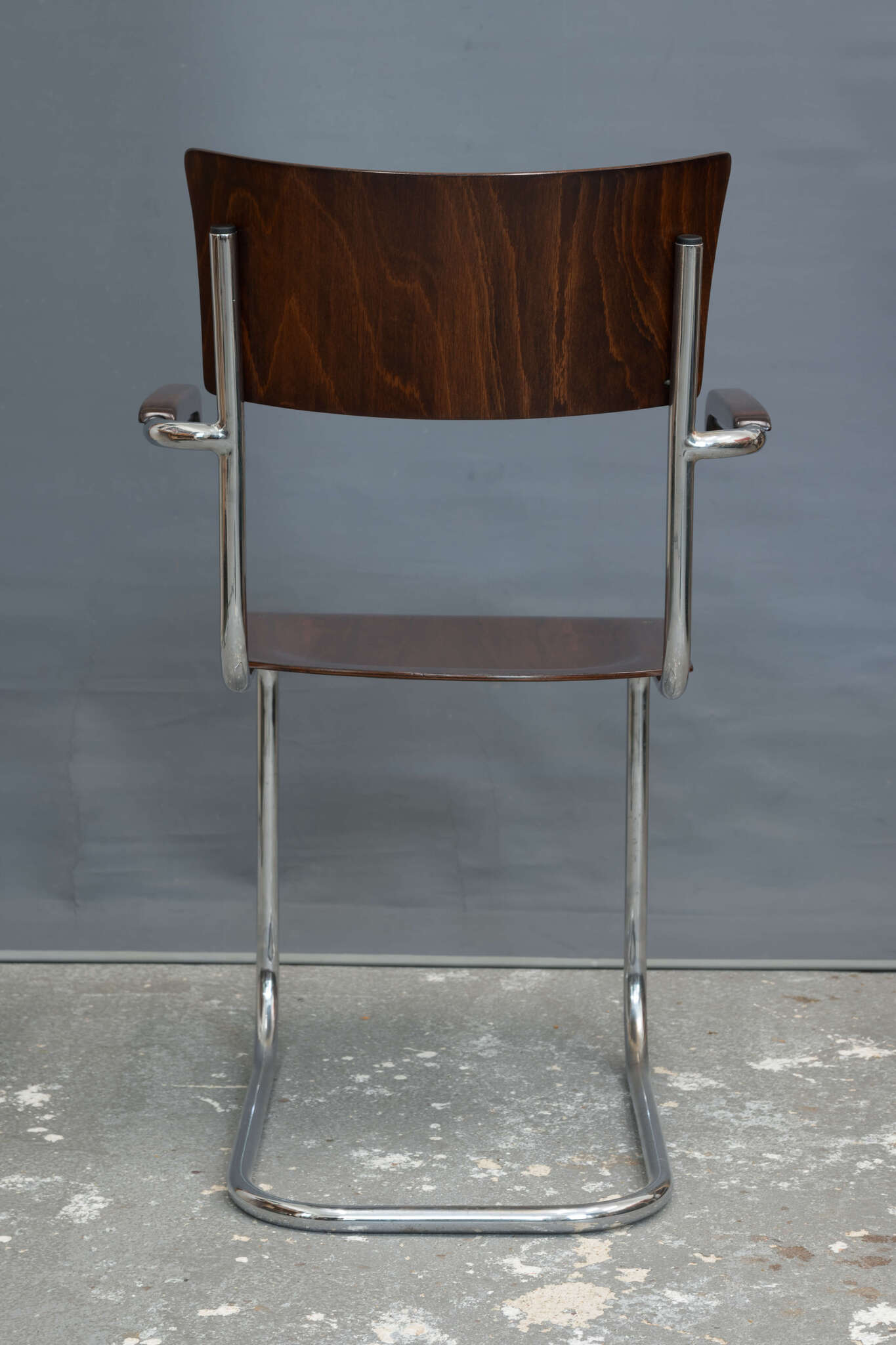 chrome chair K10